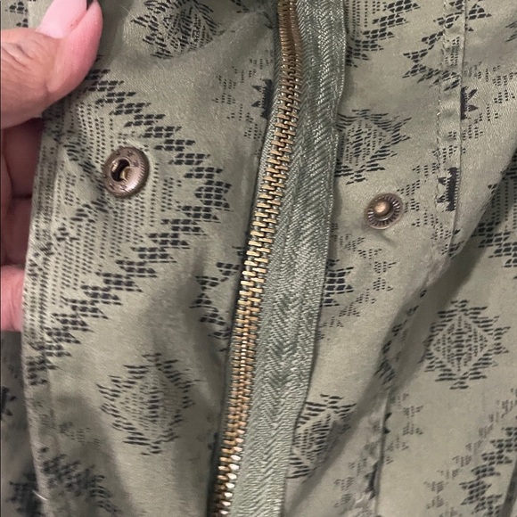 Jolt Olive Green Textured Vest - Picture 5 of 8